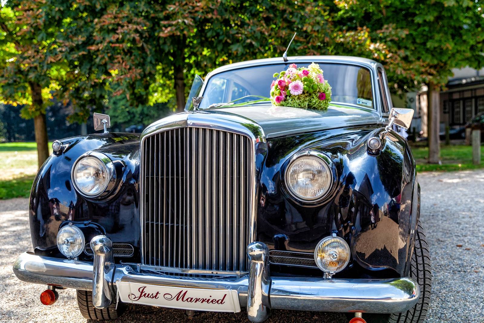 Période estivale : transport privé avec chauffeur pour votre mariage !